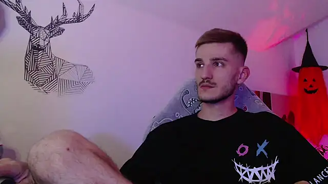 Snapshot of yoyoboy988 chatting on September 2025 04:31:02 PM yoyoboy988 online show from September 2025 04:31:02 PM