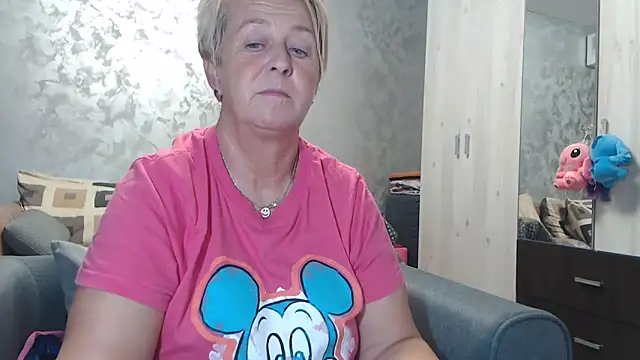 RosesandLillies online show from October 2025 04:49:02 PM