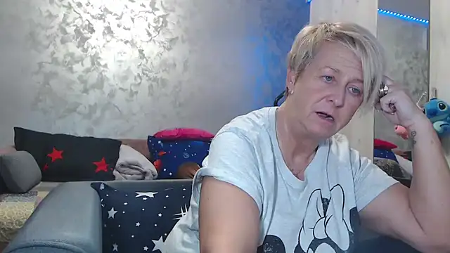 RosesandLillies online show from March 2026 04:46:01 PM