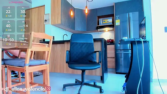 fitnolan online show from February 2026 05:10:02 PM