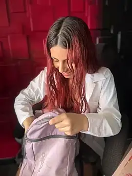 Emily-teen online show from October 2025 01:45:02 PM