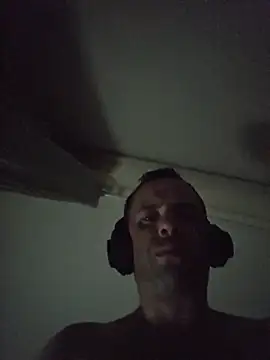 Snapshot of Nidge251 chatting on June 2026 01:32:01 AM Nidge251 online show from June 2026 01:32:01 AM