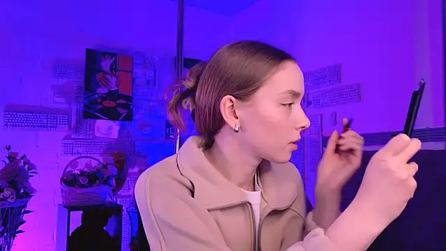 JenniferGraces online show from March 2025 11:22:02 AM