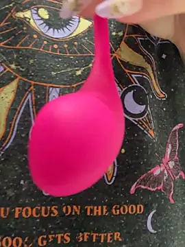 HTXBELLE online show from February 2026 04:26:01 PM