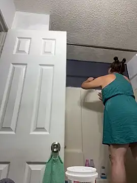 HTXBELLE online show from April 2026 05:43:02 PM