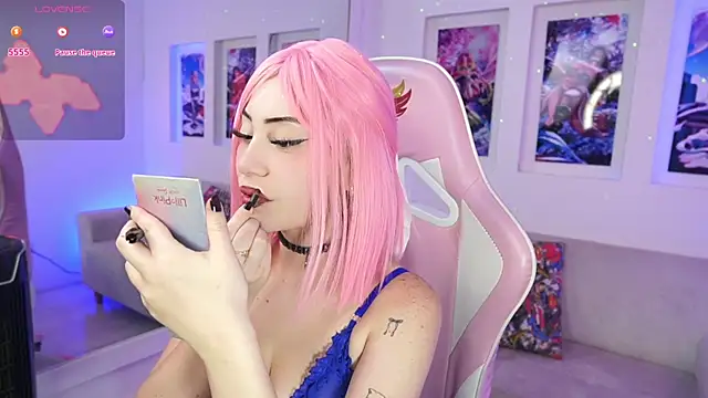 Snapshot of SaharaKramer chatting on March 2025 07:46:01 PM SaharaKramer online show from March 2025 07:46:01 PM