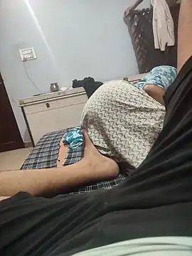 Snapshot of indian_couple4 chatting on October 2025 04:20:02 PM indian couple4 online show from October 2025 04:20:02 PM