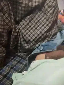 Snapshot of indian_couple4 chatting on November 2025 08:14:02 AM indian couple4 online show from November 2025 08:14:02 AM