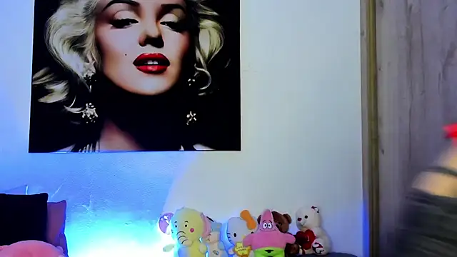 TANIA 06 online show from November 2025 01:10:02 PM