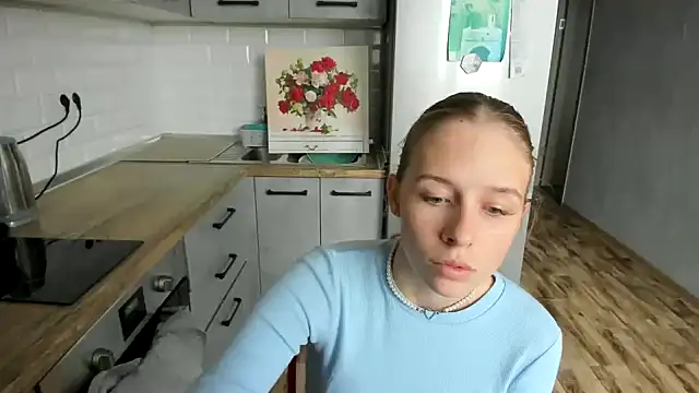 Snapshot of AnnNorriss chatting on October 2025 01:12:02 PM AnnNorriss online show from October 2025 01:12:02 PM