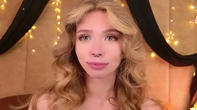 Sierra Fane online show from May 2026 05:59:01 AM
