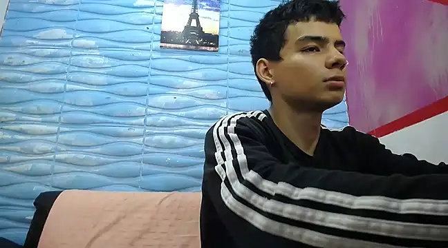 seigfried0 online show from March 2025 08:15:02 PM