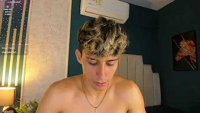 Allex Cano online show from March 2025 09:34:02 AM