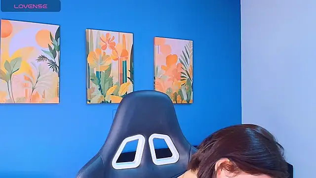 Zamira Taylor online show from October 2025 11:49:02 PM