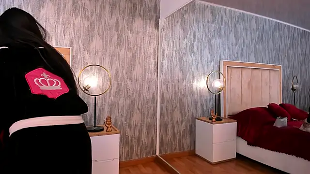 NahomyCarther online show from November 2025 03:42:02 AM