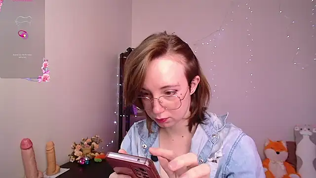 Snapshot of Elise_Nyx chatting on July 2026 11:57:01 AM Elise Nyx online show from July 2026 11:57:01 AM