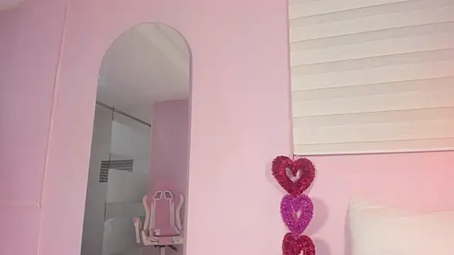 emily sweett24 online show from March 2025 12:52:01 PM