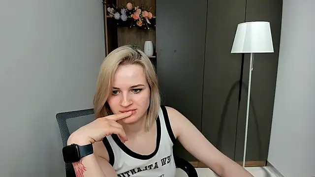 Snapshot of PortiaHeaston chatting on February 2025 11:08:02 AM PortiaHeaston online show from February 2025 11:08:02 AM