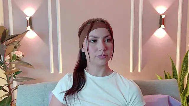 Celeste 99 online show from February 2026 09:04:01 PM