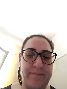 Dolcecurvy online show from November 2025 09:30:01 AM