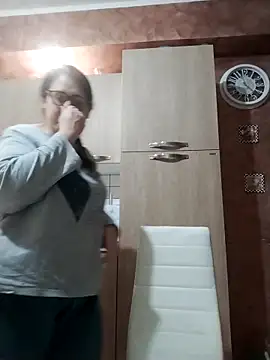 Snapshot of Dolcecurvy chatting on March 2026 10:24:02 PM Dolcecurvy online show from March 2026 10:24:02 PM