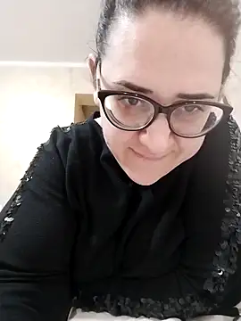 Snapshot of Dolcecurvy chatting on March 2026 02:06:02 PM Dolcecurvy online show from March 2026 02:06:02 PM