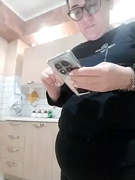 Snapshot of Dolcecurvy chatting on April 2026 01:23:01 PM Dolcecurvy online show from April 2026 01:23:01 PM