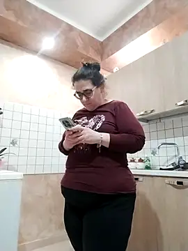 Snapshot of Dolcecurvy chatting on April 2026 12:56:01 PM Dolcecurvy online show from April 2026 12:56:01 PM