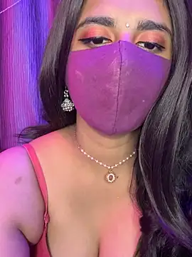 Dishasarmaa05 online show from September 2025 07:37:01 PM