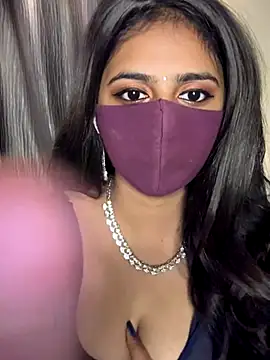 Dishasarmaa05 online show from October 2025 02:02:02 PM