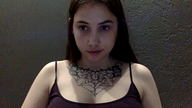 bysinka18 online show from April 2026 07:28:02 PM