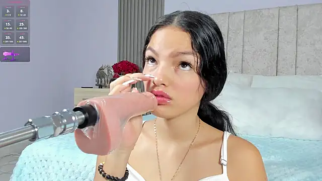 cutie sarax1 online show from March 2025 01:19:02 PM