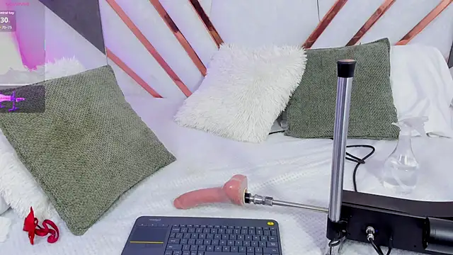 cutie sarax1 online show from September 2025 07:39:02 PM