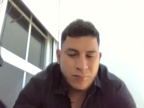 Leandro5523Z online show from April 2026 03:21:02 PM