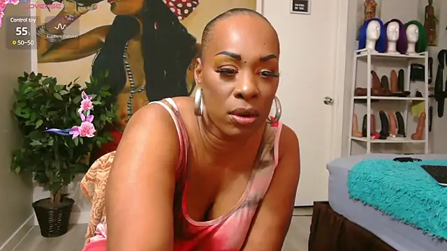 Queenanitadix online show from January 2025 07:32:02 PM