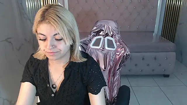 Snapshot of lili_conor_s chatting on March 2025 07:03:02 AM lili conor s online show from March 2025 07:03:02 AM