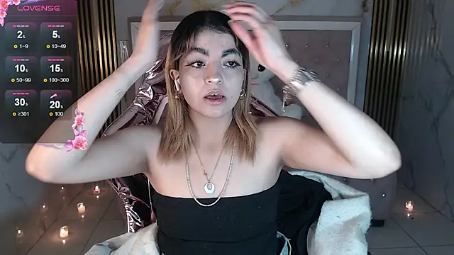 Snapshot of lili_conor_s chatting on September 2025 03:40:01 AM lili conor s online show from September 2025 03:40:01 AM