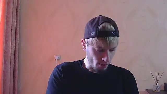 Snapshot of frama666 chatting on May 2026 10:42:02 AM frama666 online show from May 2026 10:42:02 AM