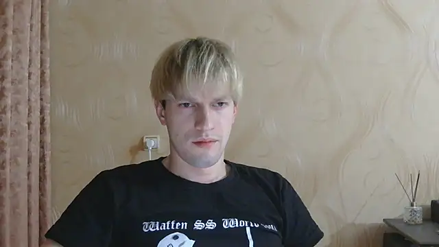 Snapshot of frama666 chatting on May 2026 08:16:02 PM frama666 online show from May 2026 08:16:02 PM