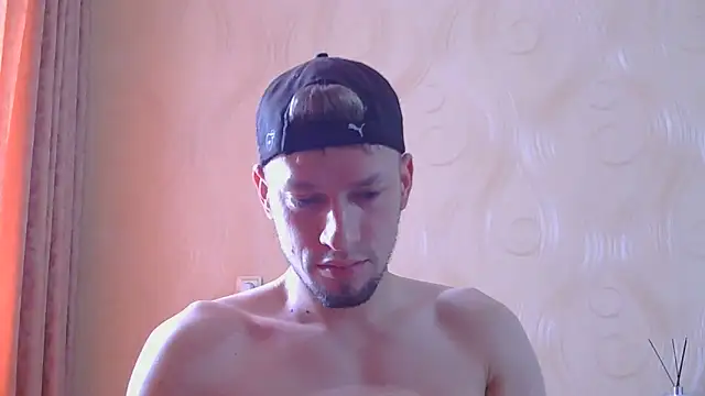 Snapshot of frama666 chatting on June 2026 10:19:01 AM frama666 online show from June 2026 10:19:01 AM