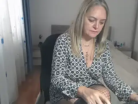 MatureDiana online show from February 2025 07:10:01 AM