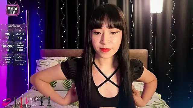 Snapshot of miyakimi0101 chatting on June 2026 11:47:02 PM miyakimi0101 online show from June 2026 11:47:02 PM