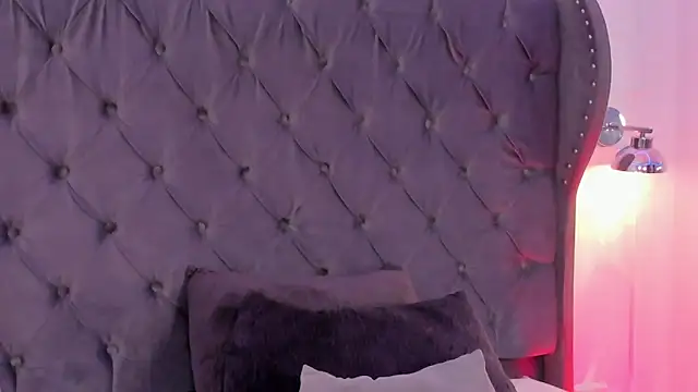 regina noctixx online show from March 2026 07:15:01 AM