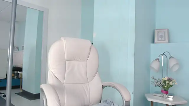 Snapshot of Sunshine_gh1 chatting on April 2026 11:32:01 AM Sunshine gh1 online show from April 2026 11:32:01 AM