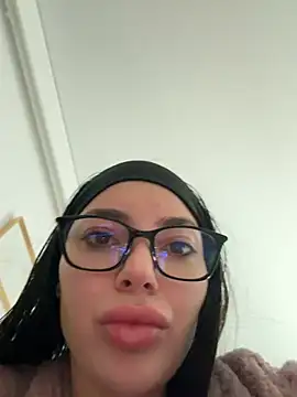 Snapshot of Mia_Splash chatting on January 2026 11:25:01 AM Mia Splash online show from January 2026 11:25:01 AM