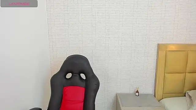 MEGANZARICK online show from October 2025 12:22:02 PM