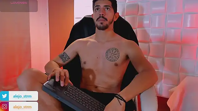 AlejandroStormm online show from September 2025 10:45:02 PM