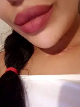 Sexlove1xo online show from November 2025 06:40:02 PM