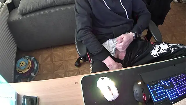 DerGeileLoveboy online show from October 2025 09:53:02 AM