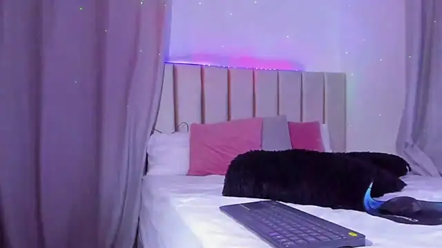 Anaroussew02 online show from November 2025 05:51:01 AM